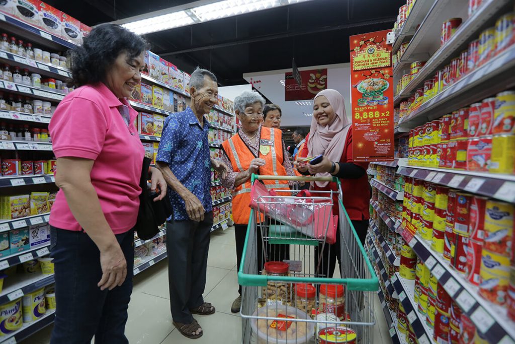 Groceries To Unite Families