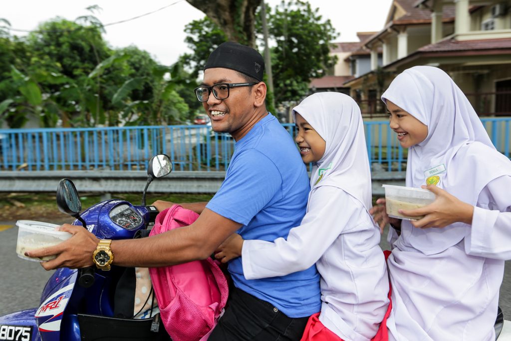 Bubur Lambuk Distribution