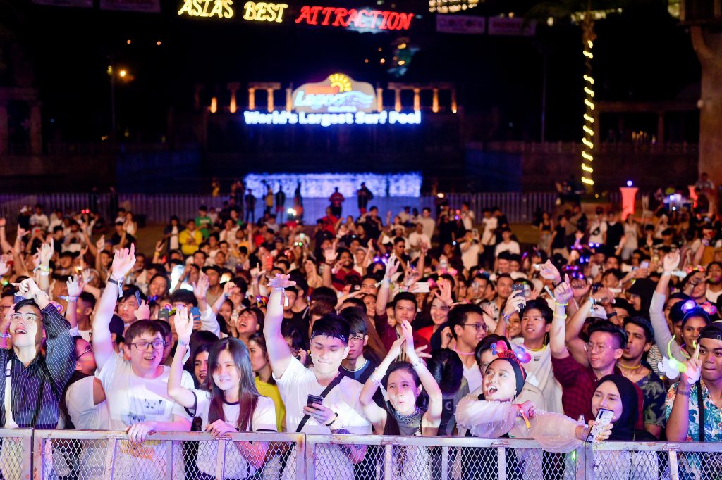 65,000 ring in New Year with Sunway!