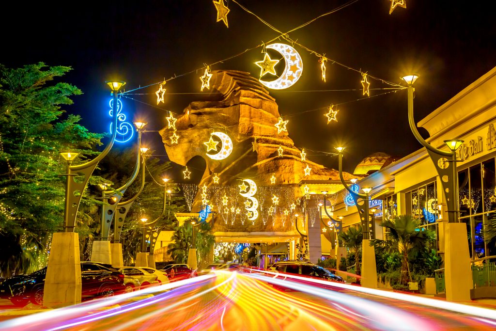 Bask in Spectacular Festive Streetlights at Sunway City