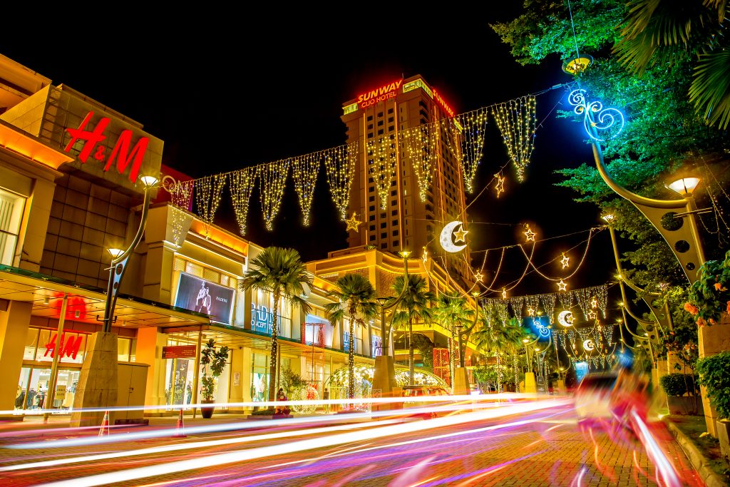 Bask in Spectacular Festive Streetlights at Sunway City