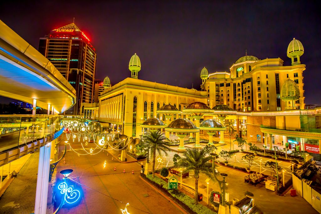 Bask in Spectacular Festive Streetlights at Sunway City