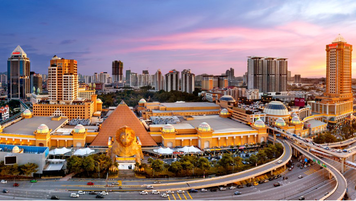 An aerial view of present-day Sunway Pyramid at dusk.
