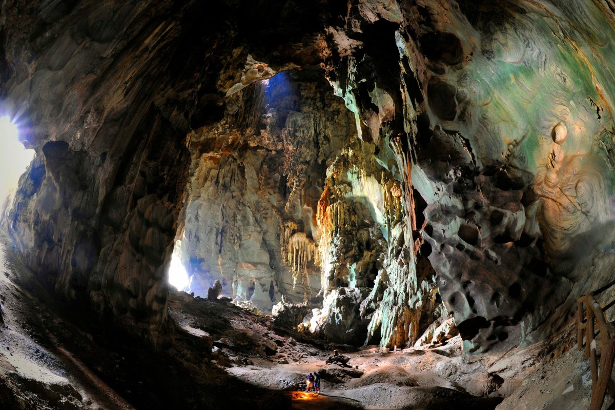 A side-angle shot of Picasso Cave at Sunway City Ipoh