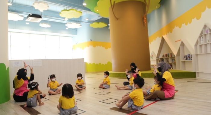 A full landscape shot of Sunway Little Sunshine’s interactive activity in a spacious, clean and bright area