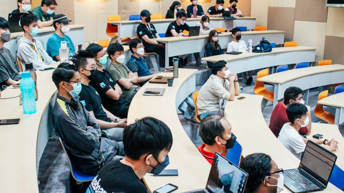 Spanning seven days, 53 bright talents from 42 Kuala Lumpur (42KL) challenged themselves to face real-world challenges through this hackathon jointly organised by 42KL and MDEC