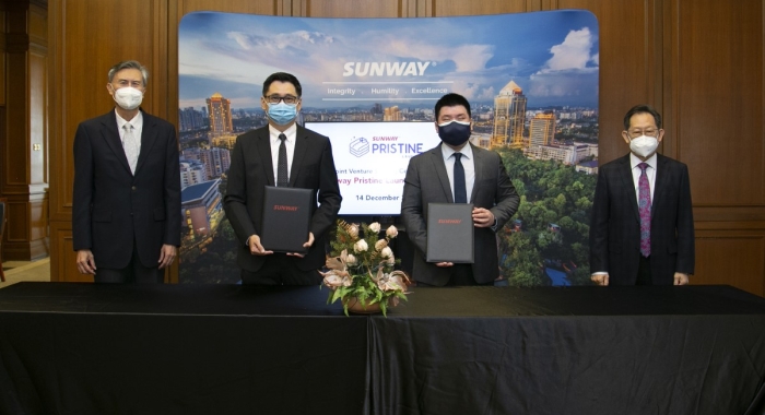 Photos of the MOU signing ceremony between Sunway and TSS Global Ventures Sdn Bhd