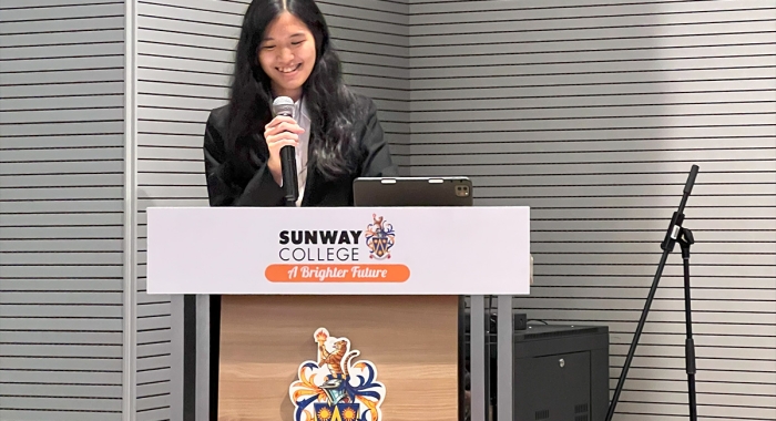 Evelyn Wee giving a speech at Sunway University