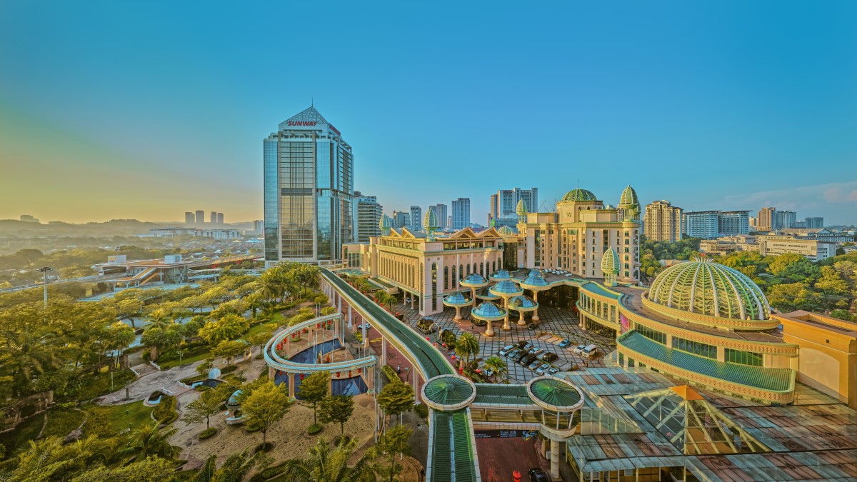 Evening shot of Sunway City Kuala Lumpur featuring Sunway Resort Hotel
