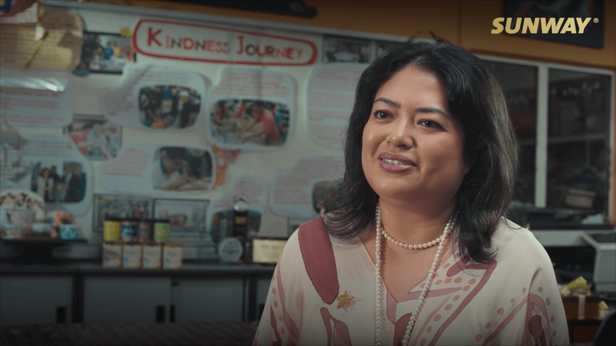 A close-up shot of Sunway Group chief brand strategy officer, Nik Tasha Nik Kamaruddin, during her interview for Sunway’s Sinar Raya video.