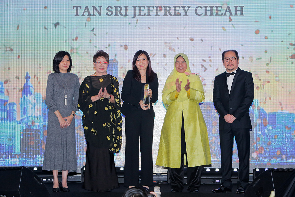 2019-Awarded Editor Choice Award for Malaysia Exemplary Leader of Sustainable Development 2019 by EdgeProp Malaysia Best Managed Property Awards 2019